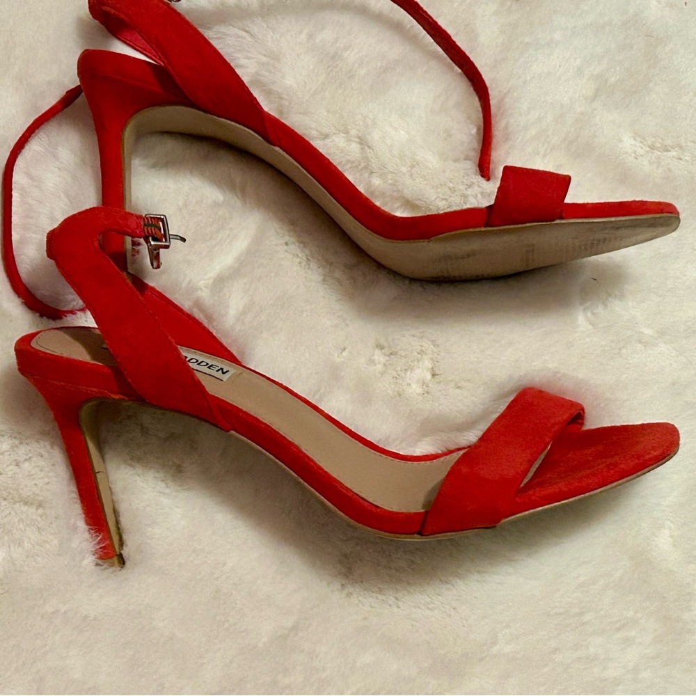 Steve Madden - Red stilettos size 8